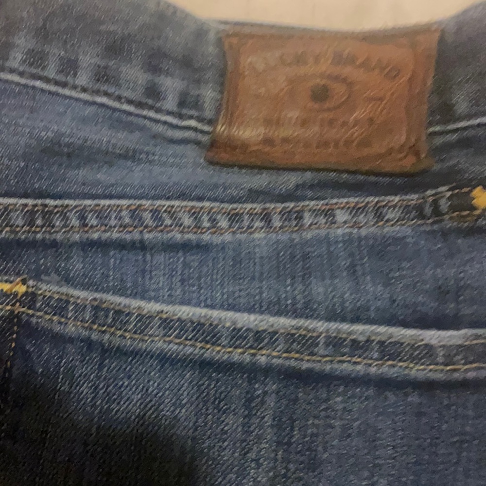 Lucky says 36/32 I think 34/32